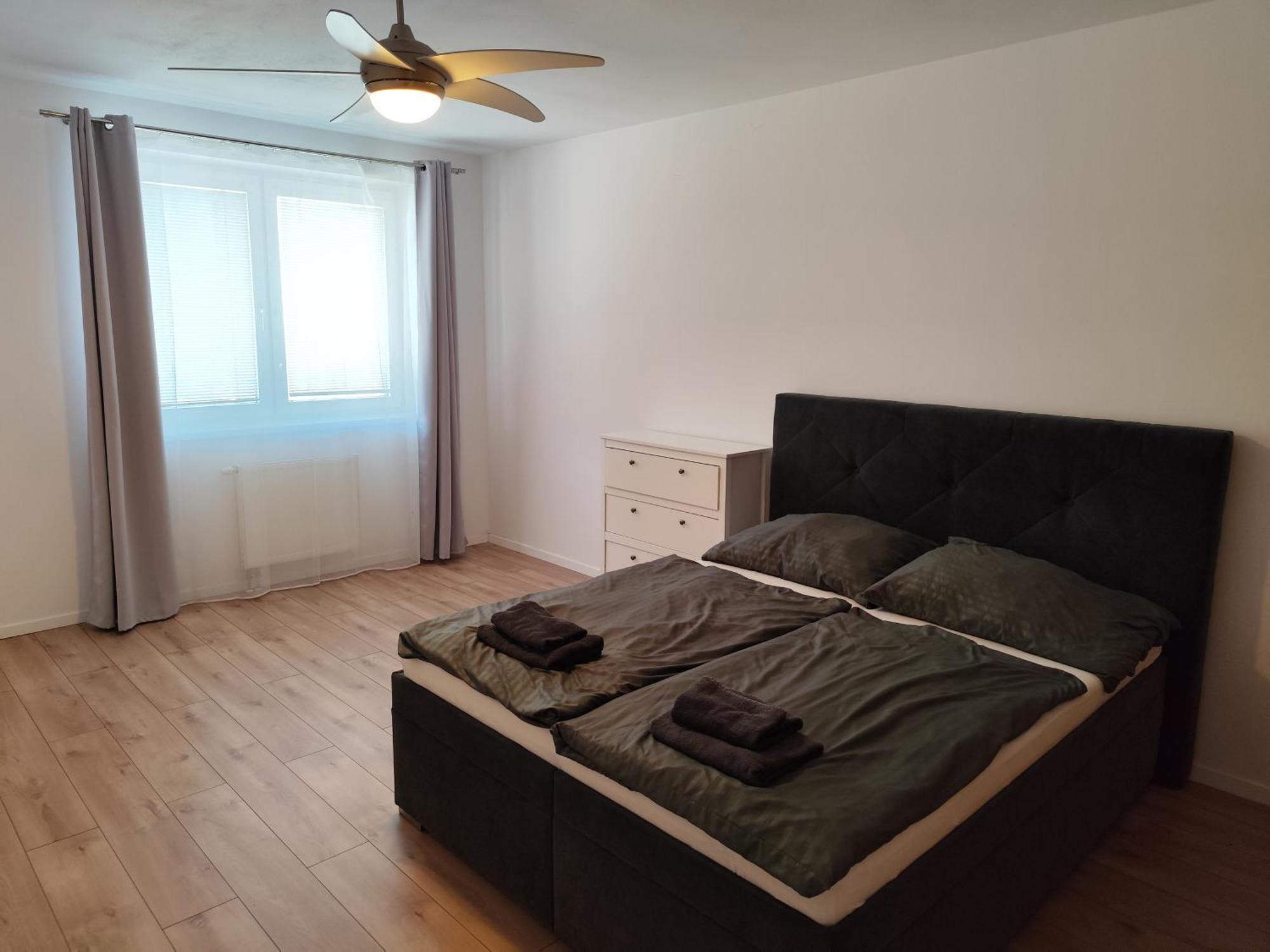 2 Room Apartment, Near Oc Galeria, Petrzalka Bratislava Eksteriør bilde
