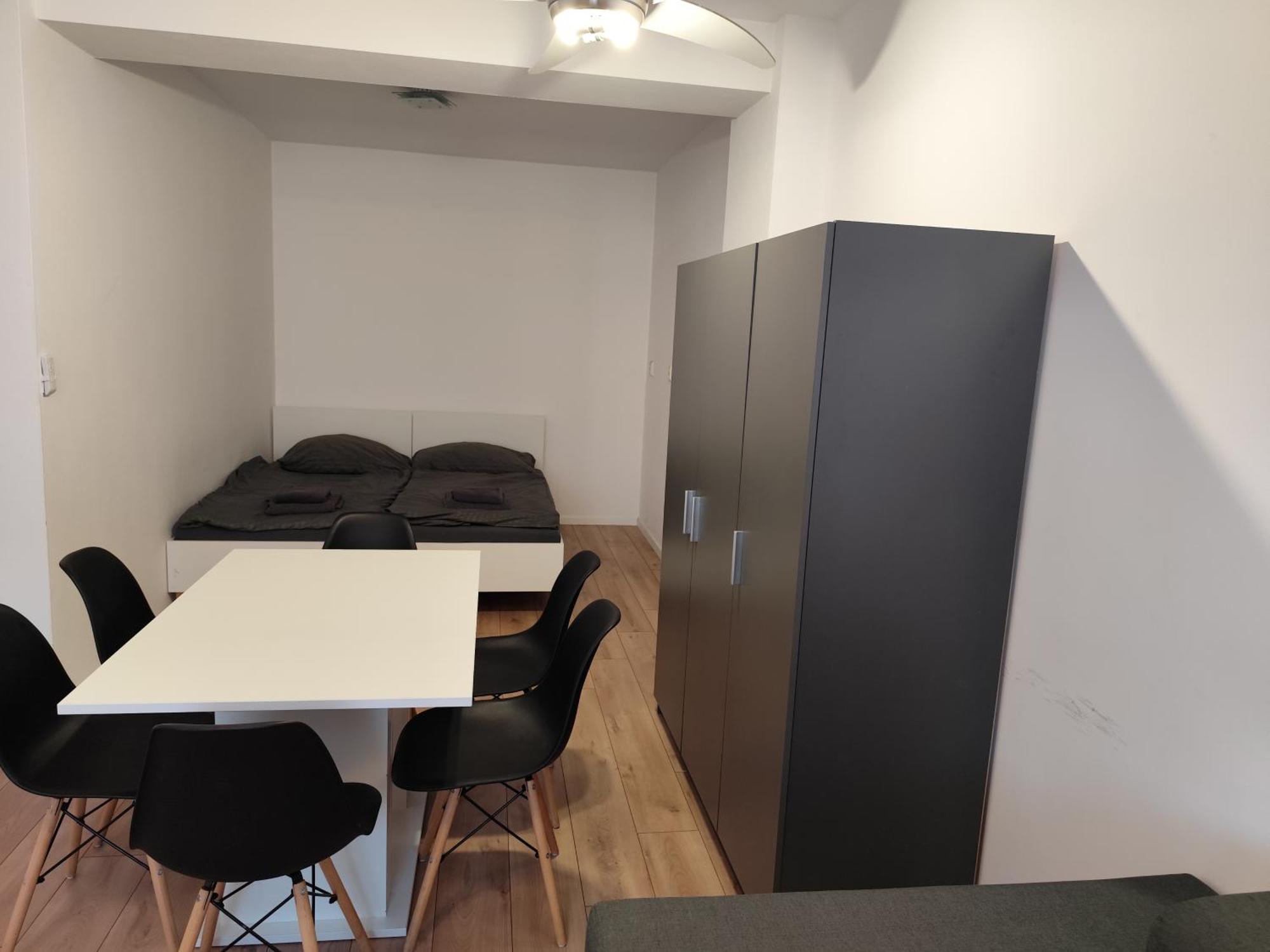 2 Room Apartment, Near Oc Galeria, Petrzalka Bratislava Eksteriør bilde